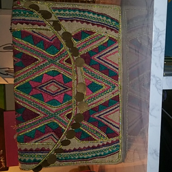 Emboridered Tweed Clutch - Picture 2 of 6